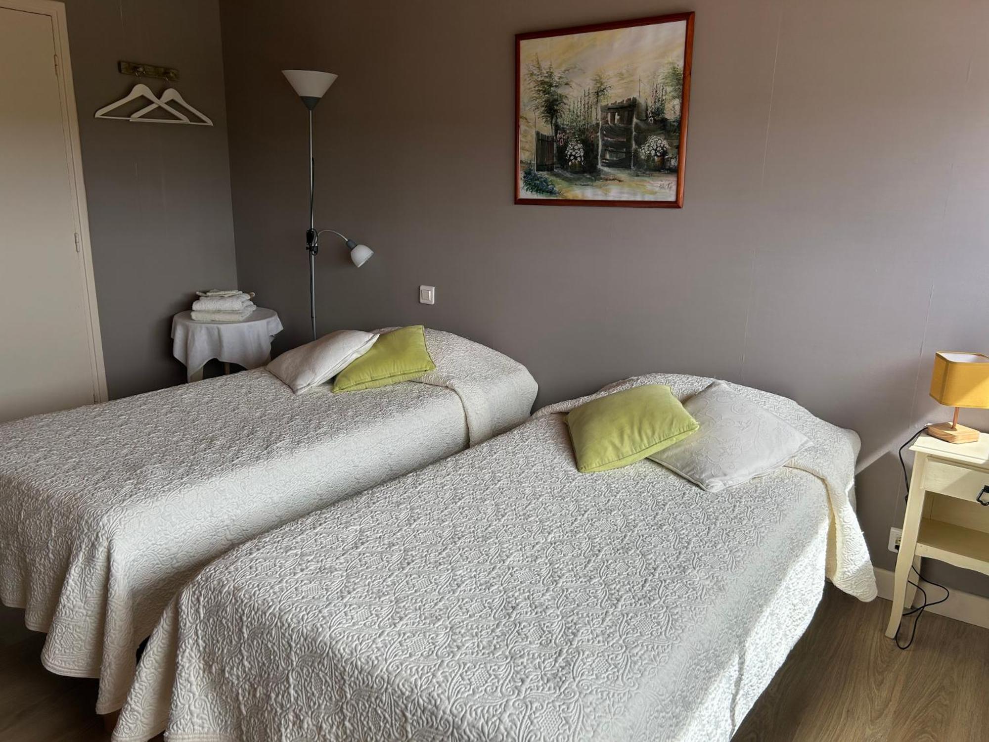 Les Genets Guest house *